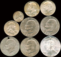 美國(AMERICA)錢幣9枚,包括:(1)1986年鷹揚ONE DOLLAR銀幣,UNC;(2)1971及1972年艾森豪ONE DOLLAR鎳幣各2枚,其中1971年1枚打孔,VF-XF;(3)1965及1968年甘迺迪HALF DOLLAR銅銀合金幣各1枚,XF;(4)1963年富蘭克林HALF DOLLAR銀幣1枚,XF;(5)1963年湯瑪斯·傑佛遜FIVE CENTS鎳幣1枚,VF(Page 52)