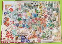 台灣各時期零散新票一組,多為中期票,品種豐富,莒光樓.中山樓.民間故事約佔1/3,總面值共計NT$5220元,或有重複,品像混和,部分背淡黃,VF-F;歡迎至官網瀏覽全貌