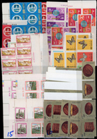 台灣民國66年全年度郵票共251套新票,無小全張,其中一輪馬為23套,臺灣蝴蝶為9套,三版九項建設為9套,其餘均各為11~19套不等,多為大方連,品像混合,每種均有部分背淡黃或齒緣淡黃,VF-F;歡迎至官網瀏覽全貌