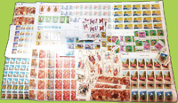台灣1992~1993年新票一組,多數為成套大方連,總面值共計NT$10933元,包括:二版燈塔7元.9元.10元.13元.26元.28元各47枚,親子47套,故宮玻璃胎畫琺瑯器44套,古詩6套,鄉土生活13套,緙絲3套,森林火車15套,中國戲劇6套,台灣哺乳類動物10套,雞年9套,湯若望誕生400週47套,吉祥(三)19套,中國石獅44套等,品像混合,多數保存佳,VF-F;歡迎至官網瀏覽全貌