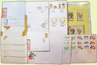 台灣郵品:(1)1992年全年度三孔精裝年度冊1本,含郵票.小全張,總面值共計NT$694元,VF;(2)近期套票首日局封:蔣總統經國先生逝世十週年.吉祥(87年版)各10封,臺灣傳統建築(86年版).童謠各5封;另以上品種低值封15封,空白封30封,輕微斑點